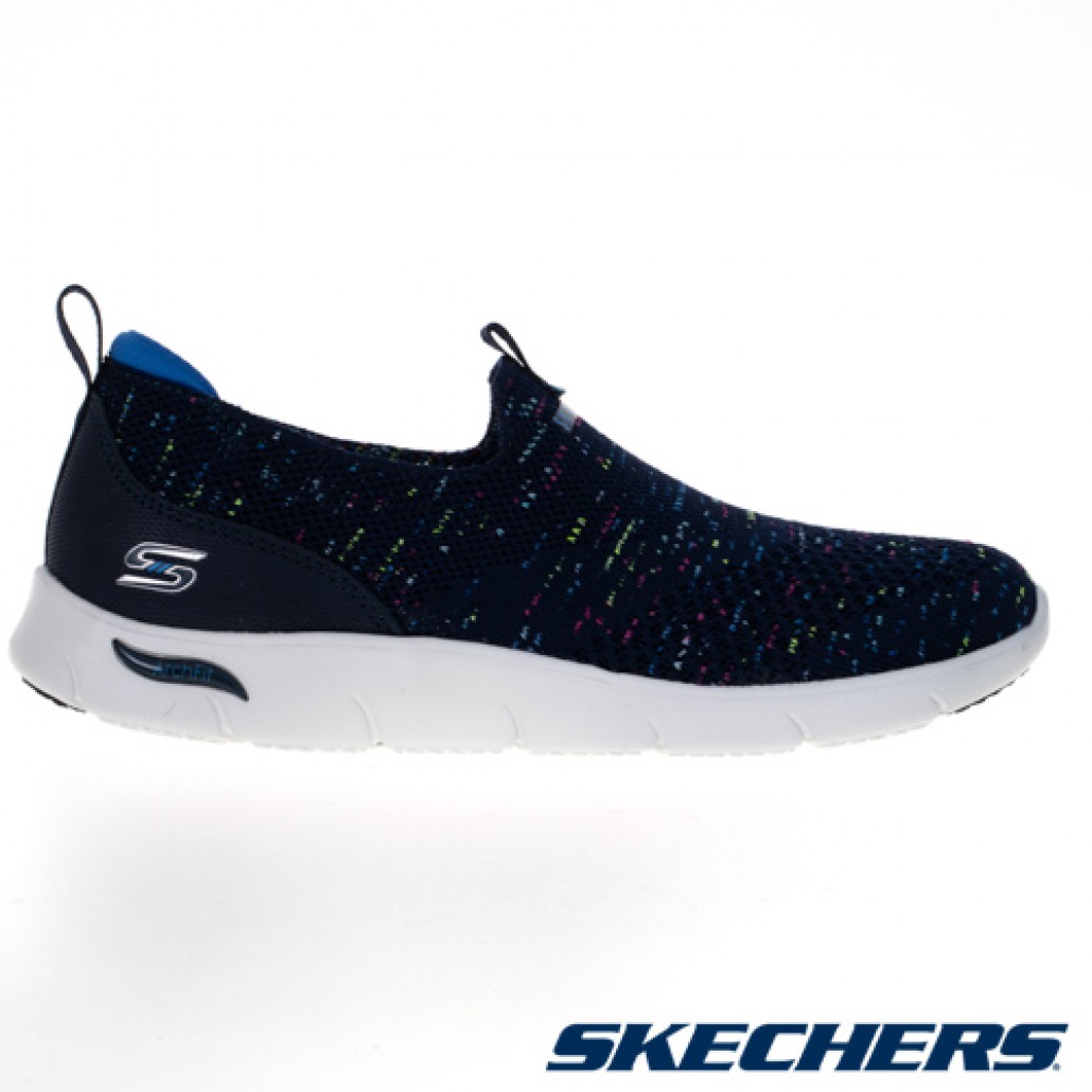 skechers_20221204183345_858931.jpg