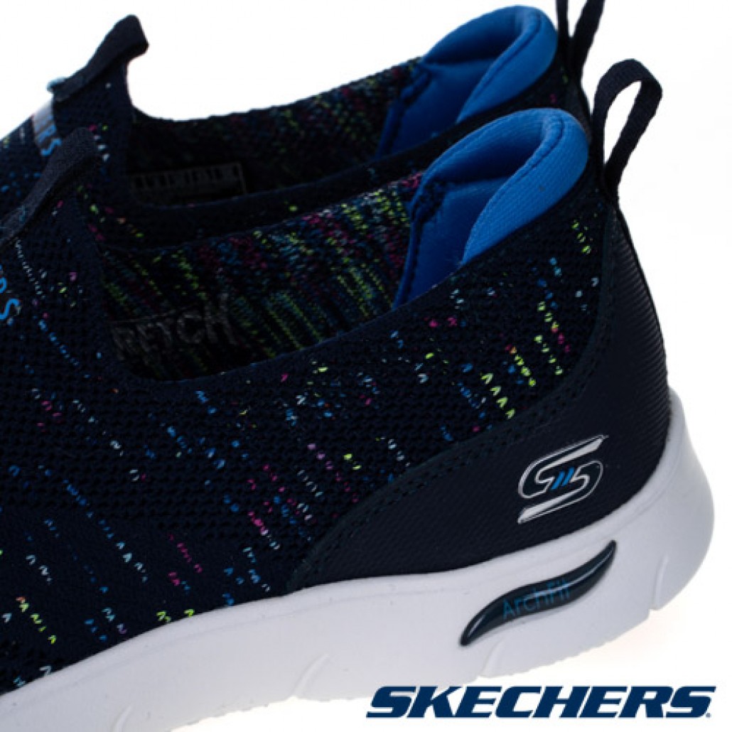 skechers_20221204183346_308072.jpg