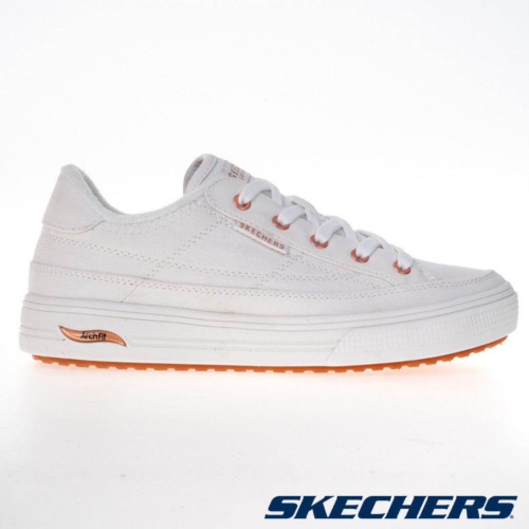 skechers_20221204183406_911956.jpg