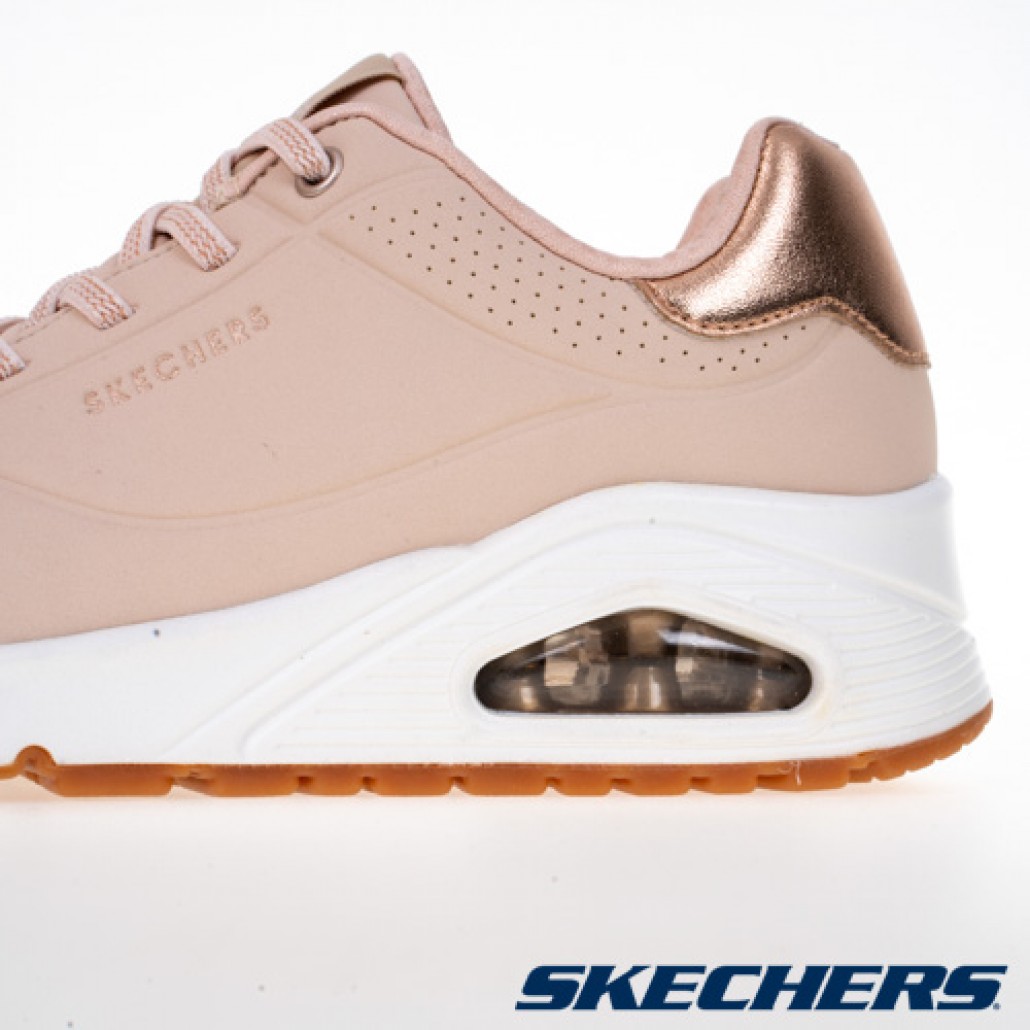 skechers_20221204183432_885807.jpg