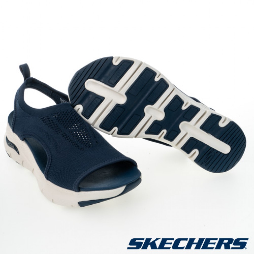 skechers_20230407232812_115245.jpg