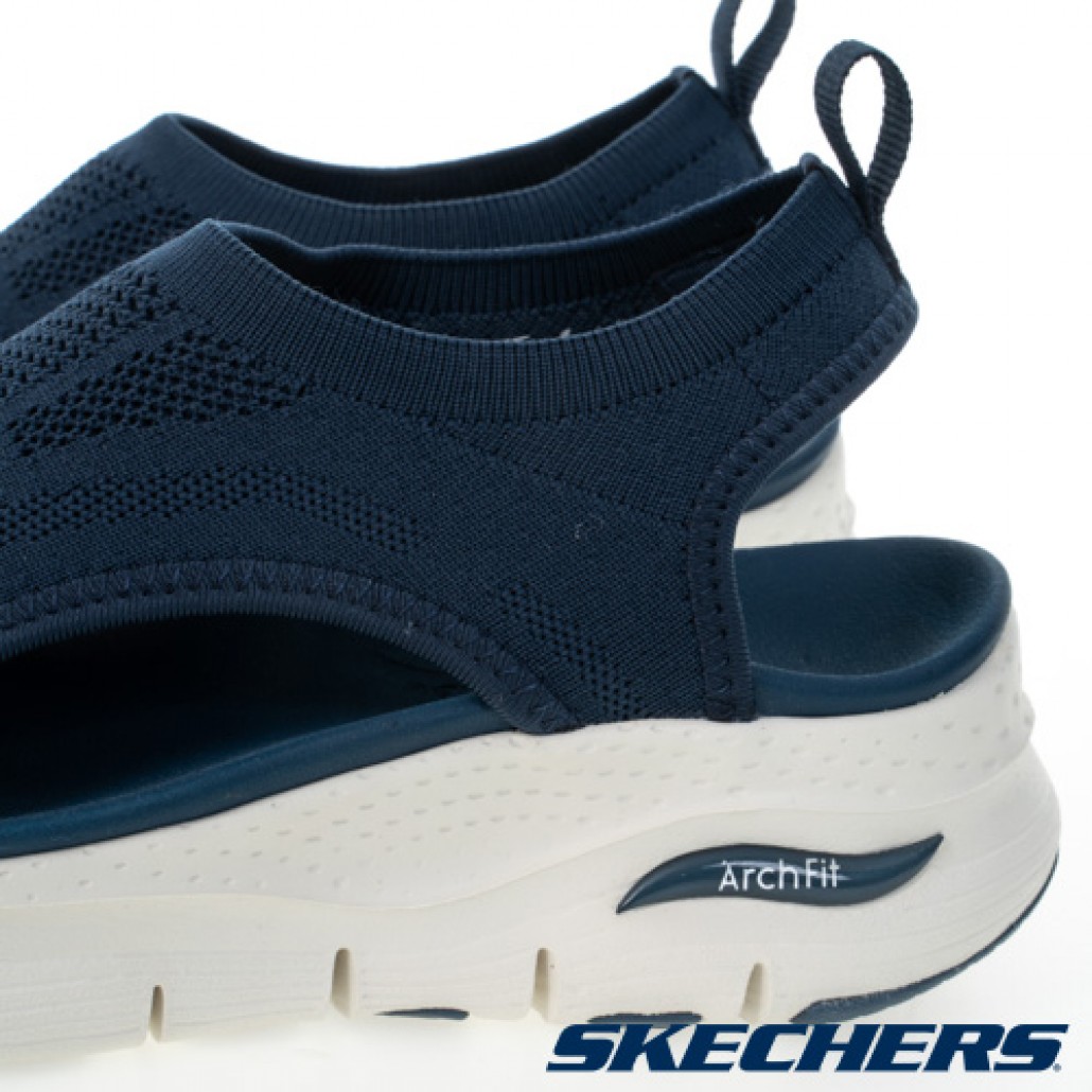 skechers_20230407232813_237674.jpg