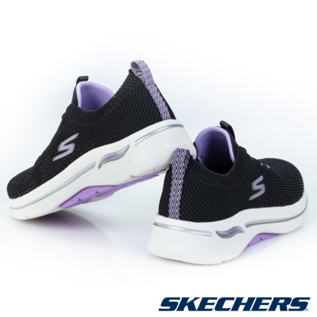 skechers_20230407232815_965230.jpg