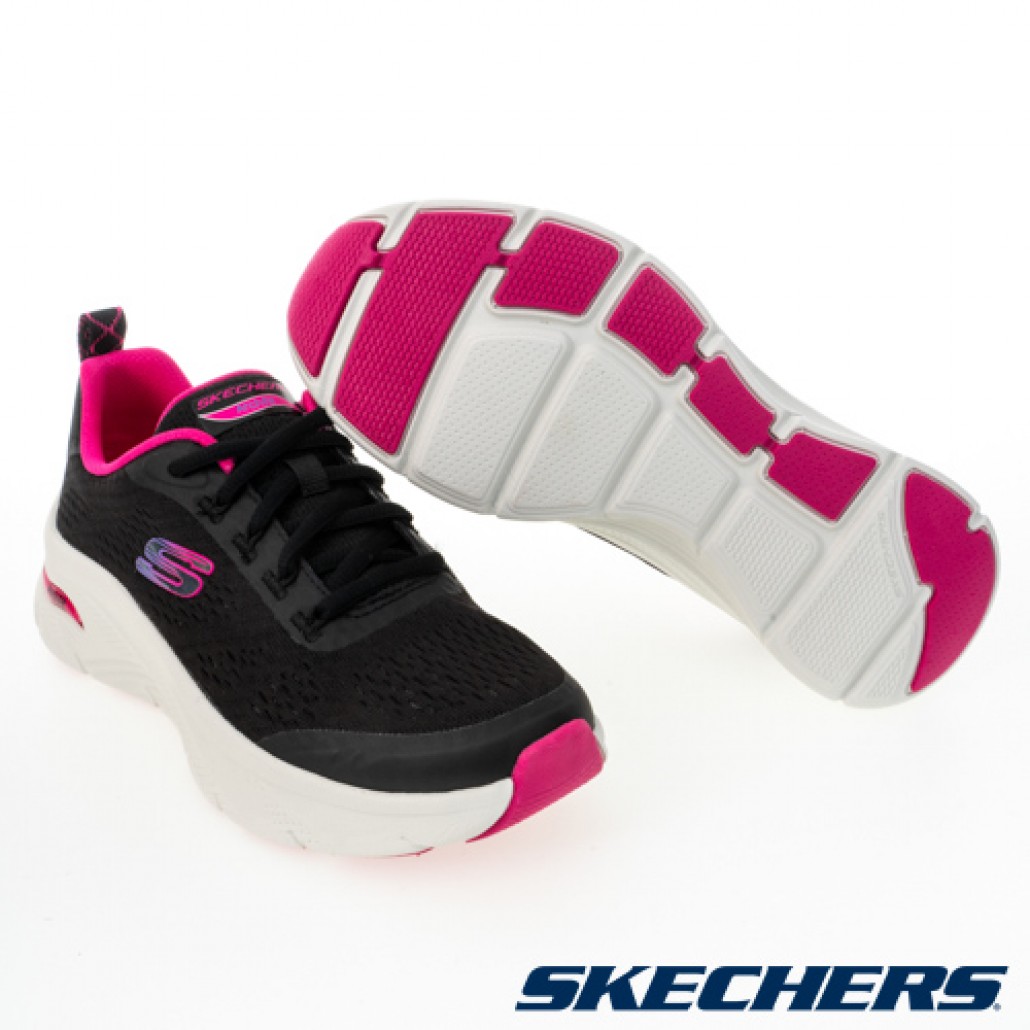 skechers_20230407232828_965579.jpg