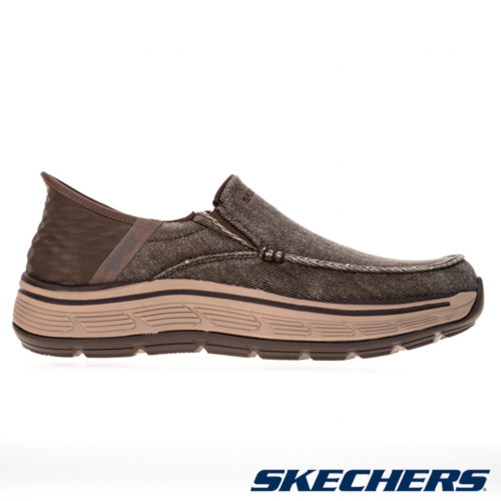 skechers_20230407232843_509487.jpg