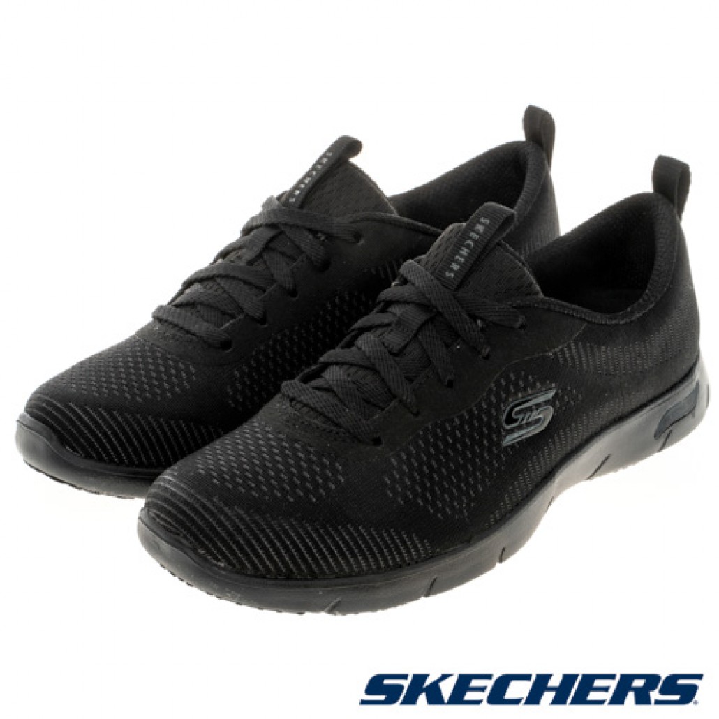 skechers_20230509103831_139896.jpg