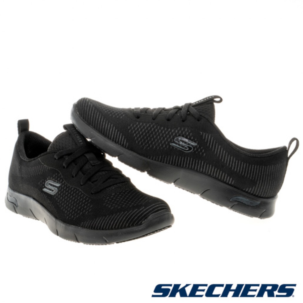 skechers_20230509103832_370599.jpg