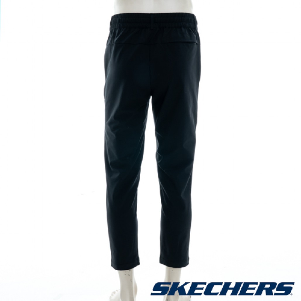 skechers_20231031175552_558416.jpg