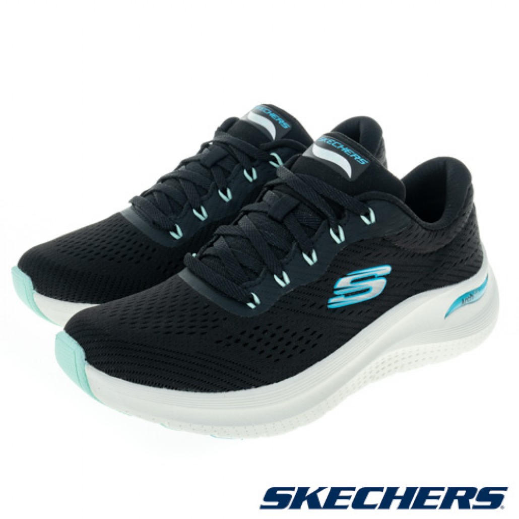 skechers_20231208010115_681082.jpg