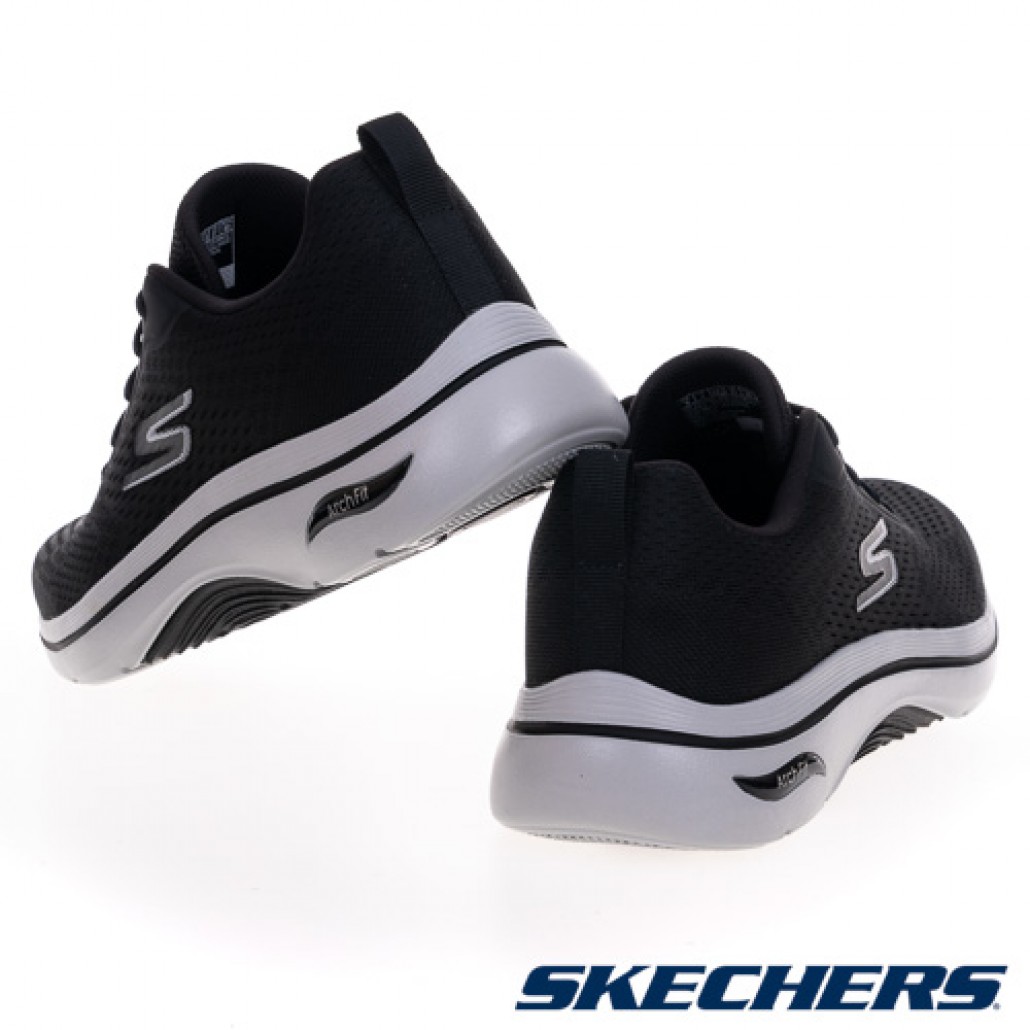 skechers_20240918160317_155227.jpg