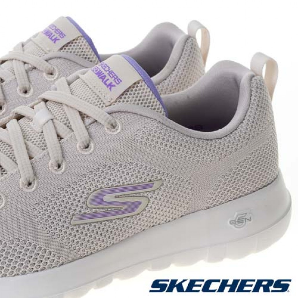 skechers_20240918172717_304664.jpg