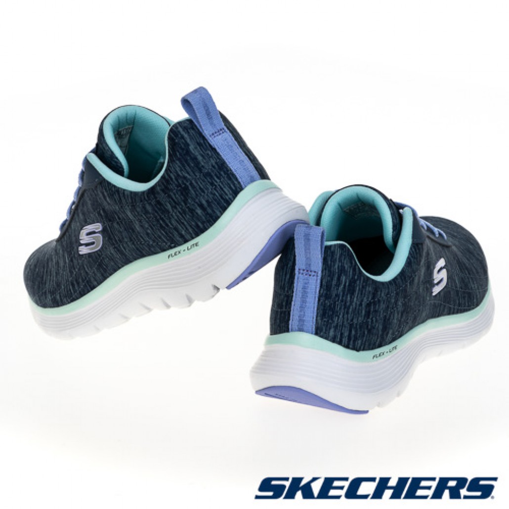 skechers_20241028173158_508581.jpg