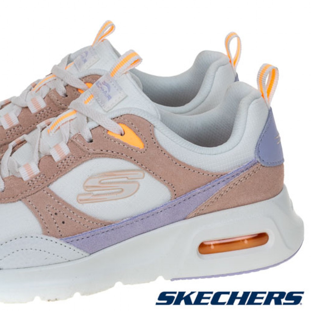 skechers_20241028173200_537332.jpg