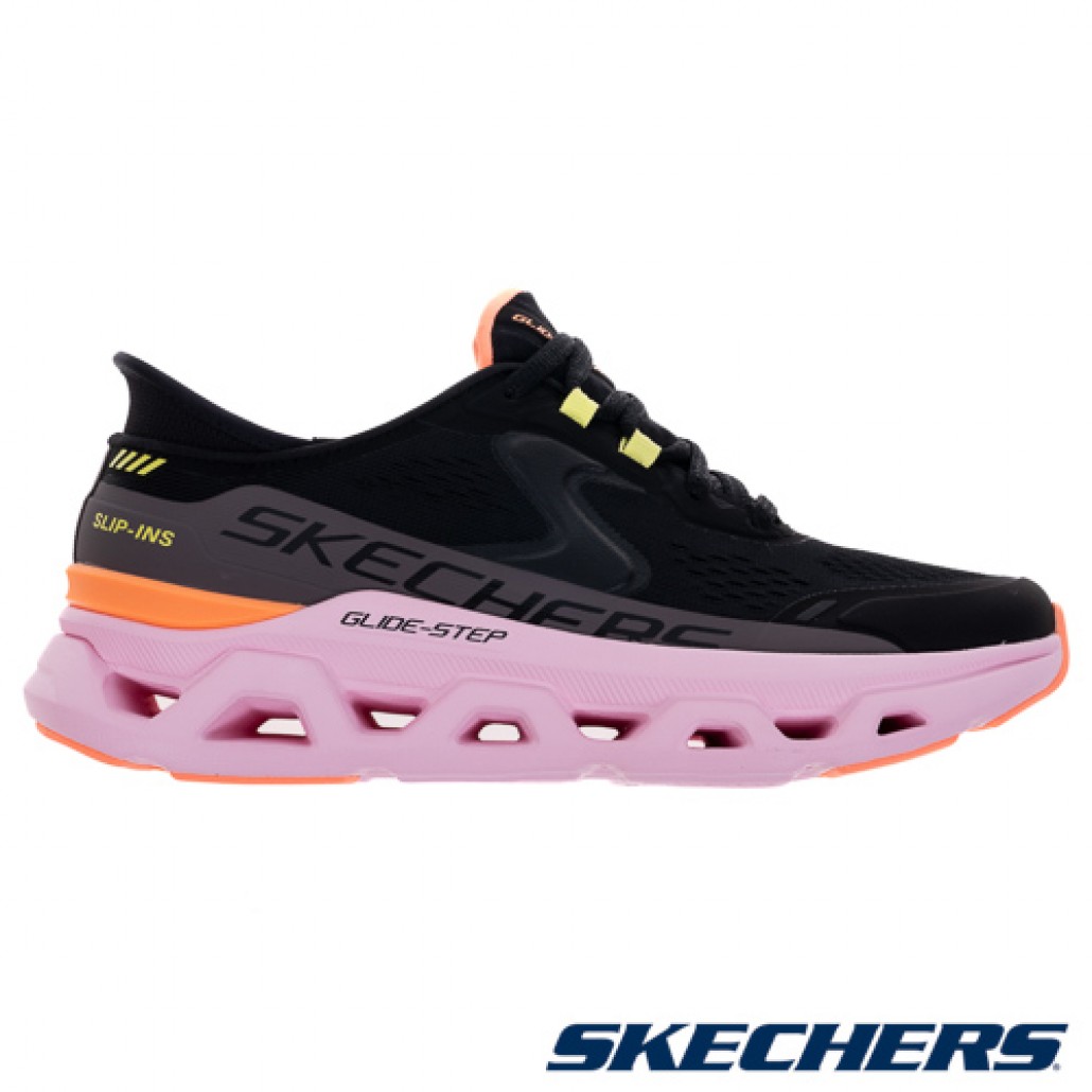 skechers_20241029184212_541328.jpg