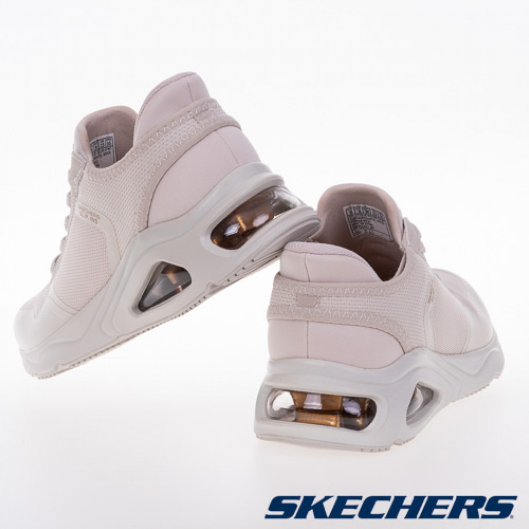 skechers_20241029184217_222964.jpg