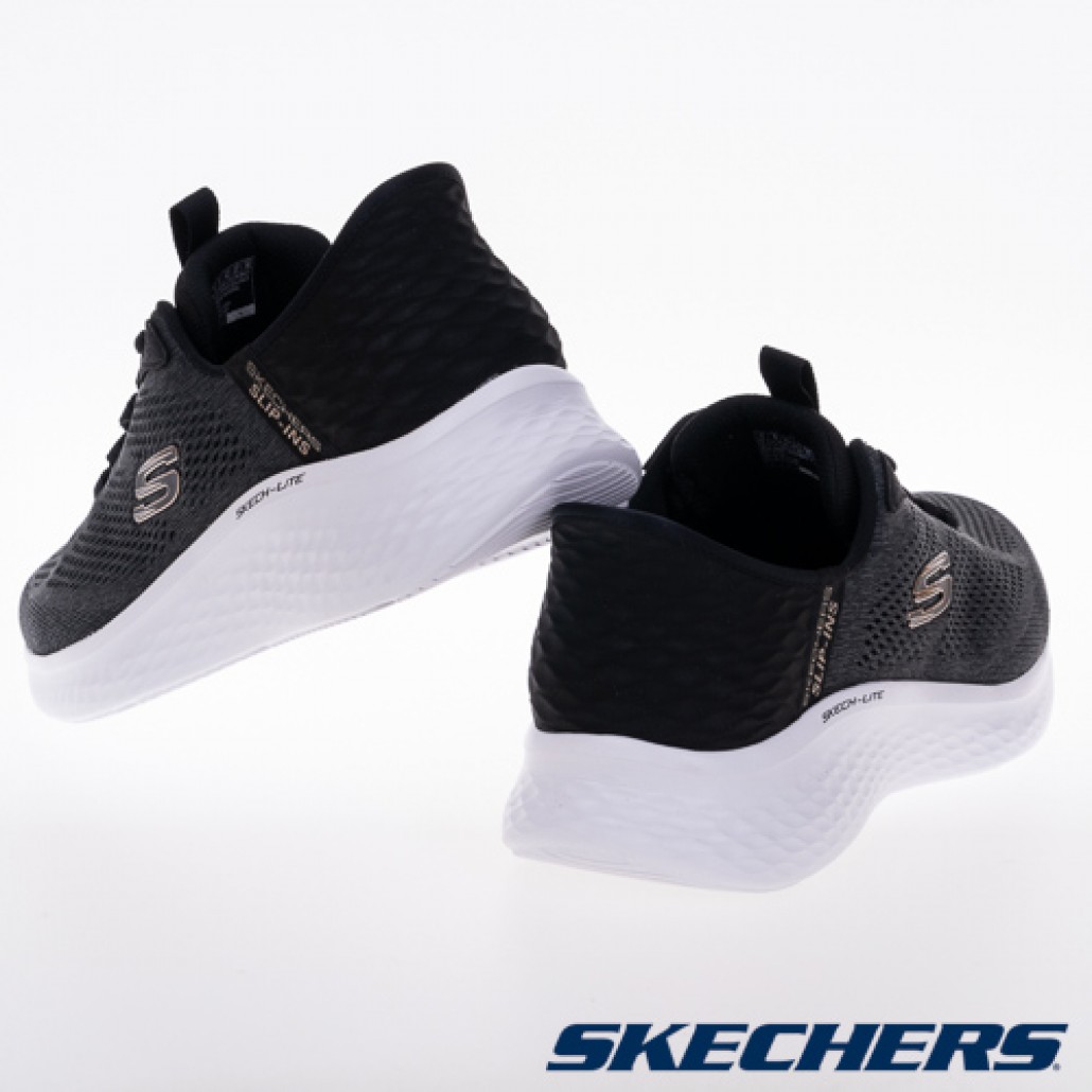 skechers_20241029184228_115397.jpg