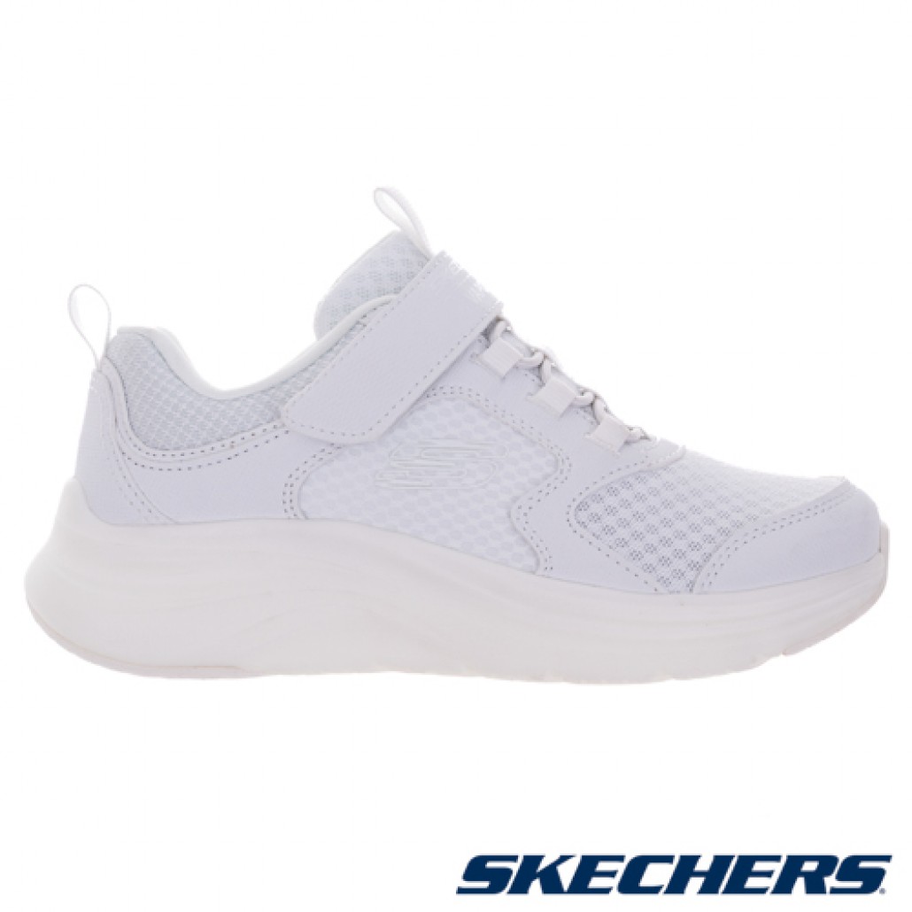 skechers_20241029184240_586464.jpg