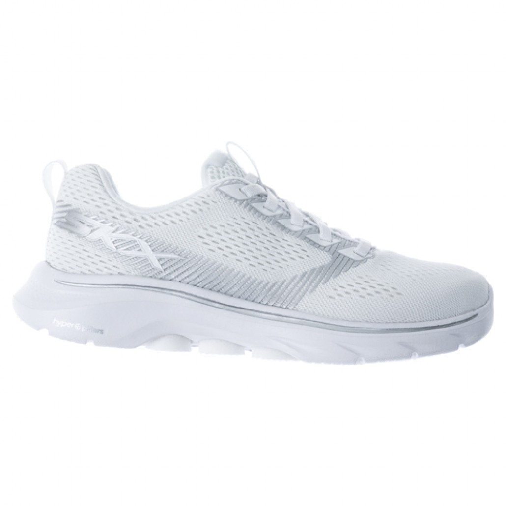 skechers_20250703175507_431809.jpg
