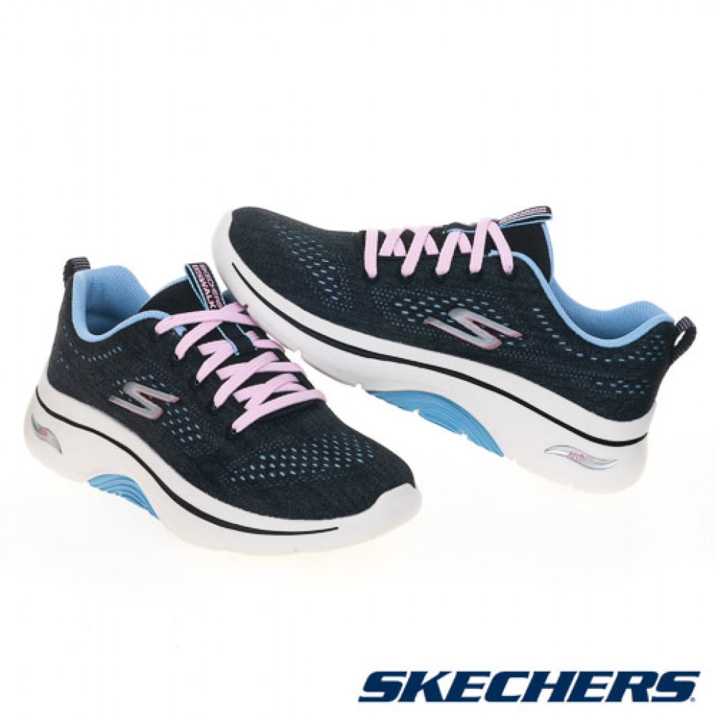 skechers_20250704184622_561228.jpg