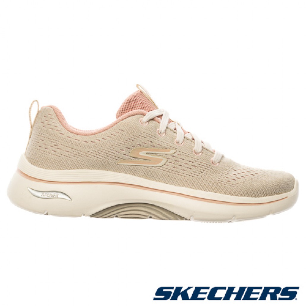 skechers_20250814155129_519223.jpg