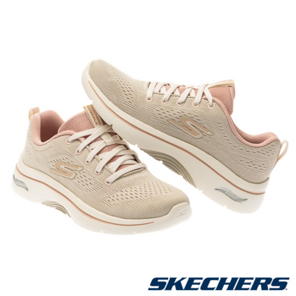skechers_20250814155129_822149.jpg