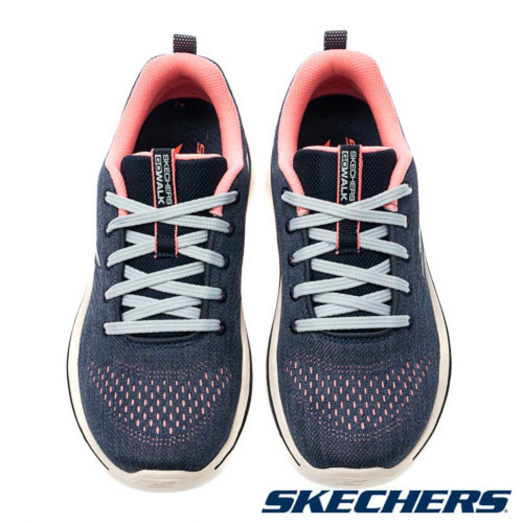 skechers_20250814155130_222939.jpg