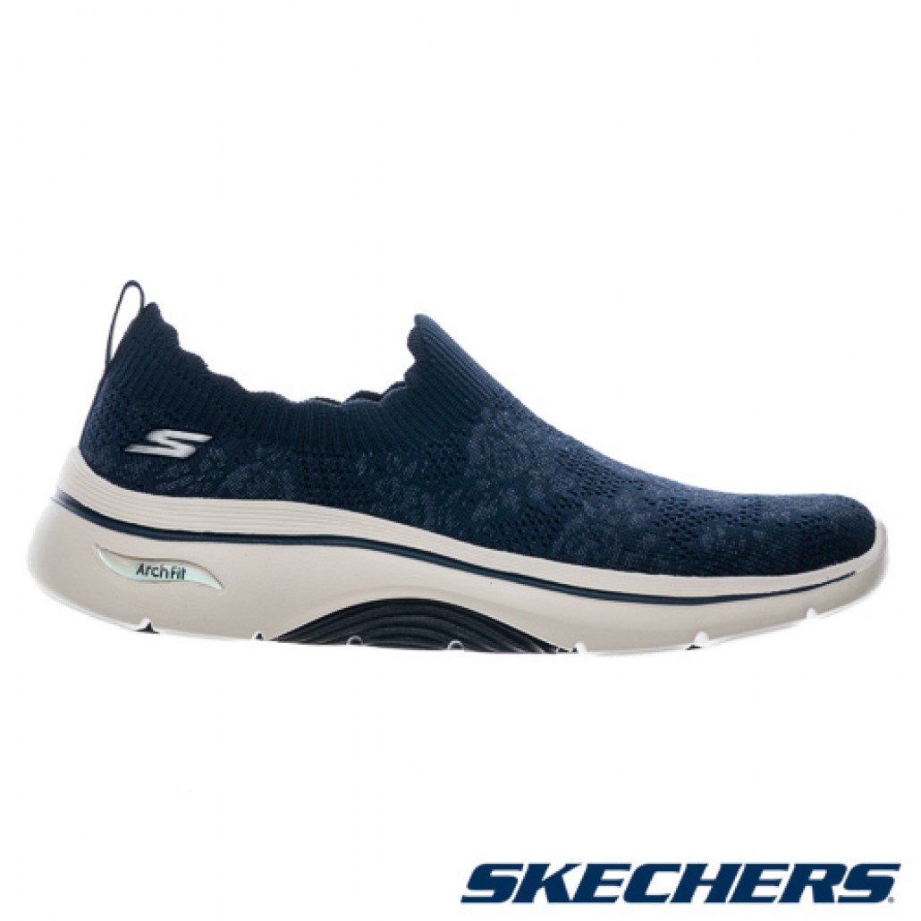 skechers_20250816125450_260401.jpg
