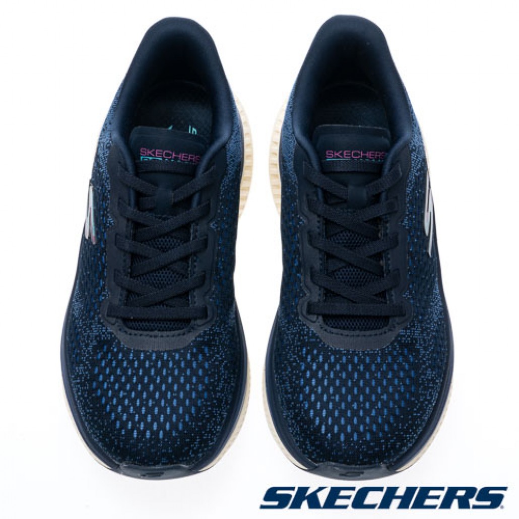 skechers_20250816125452_355824.jpg