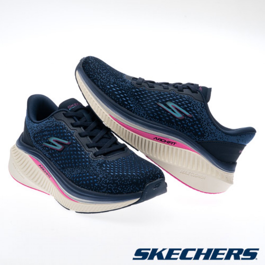 skechers_20250816125452_566803.jpg
