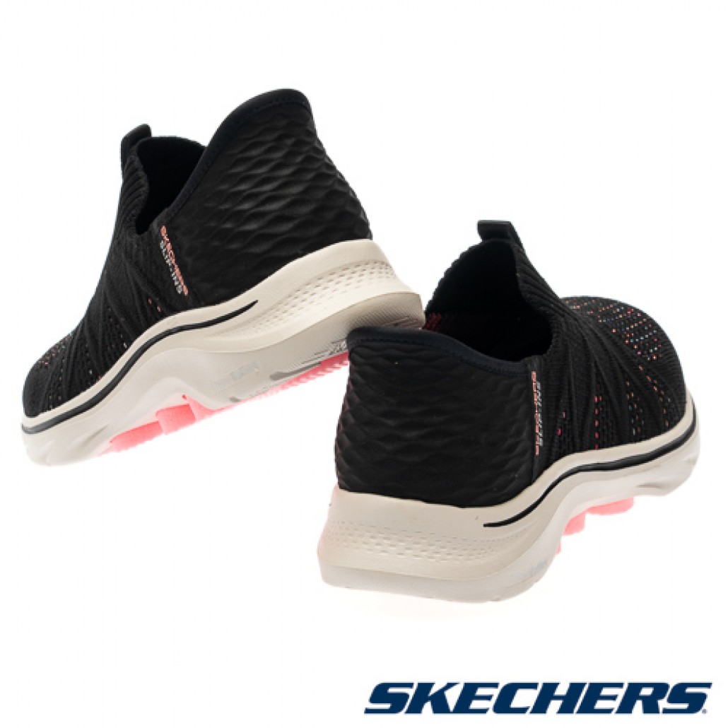 skechers_20250915104205_440835.jpg