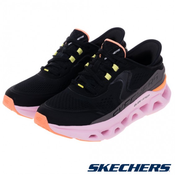 skechers_20241029184211_204367.jpg