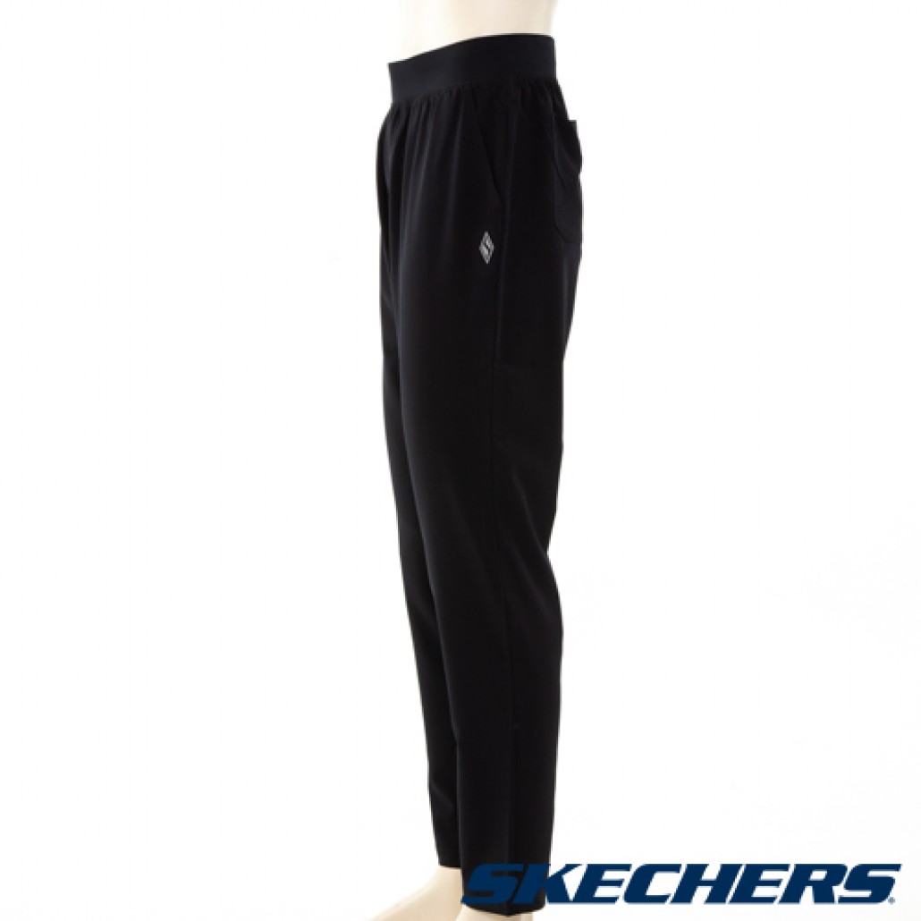 skechers_20210318164533_666844.jpg