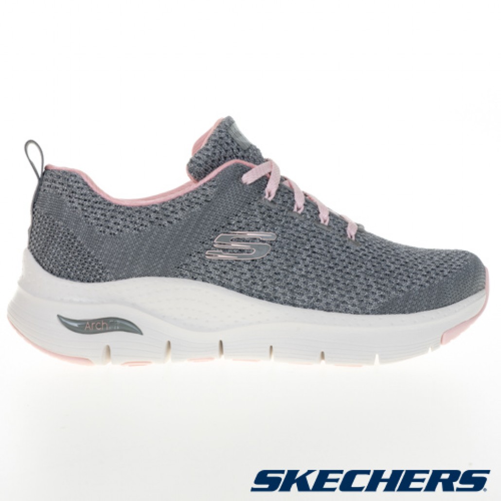 skechers_20220405173220_679699.jpg