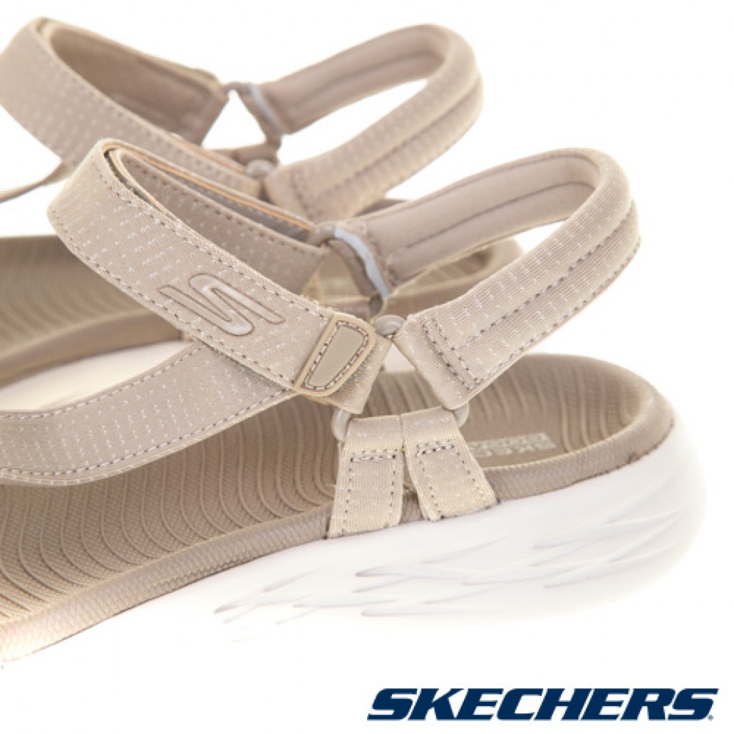 skechers_20220722165431_198376.jpg