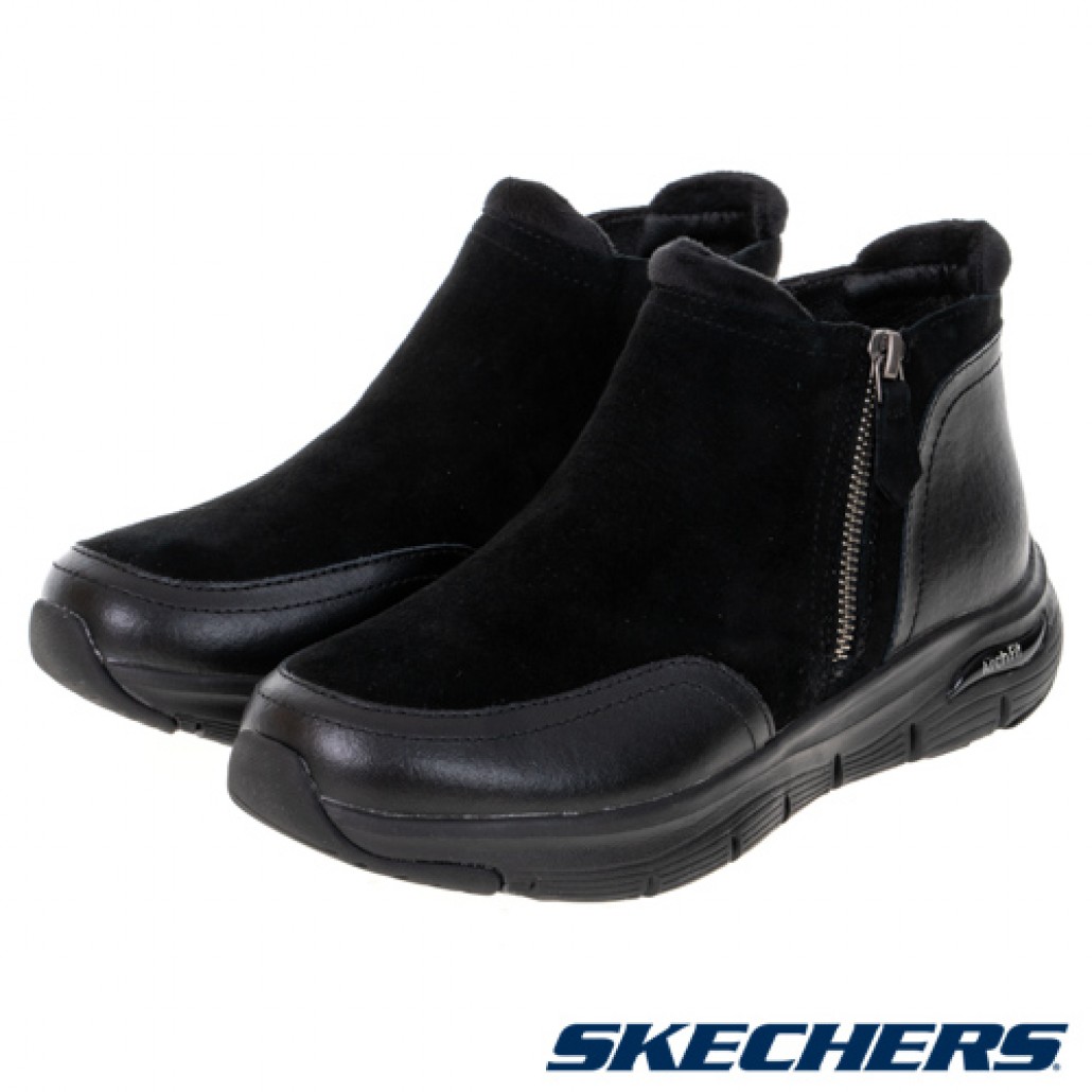 skechers_20221204183400_180787.jpg