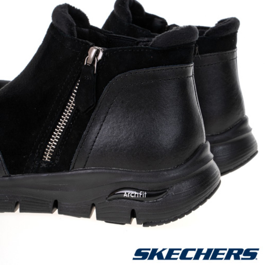 skechers_20221204183402_426226.jpg