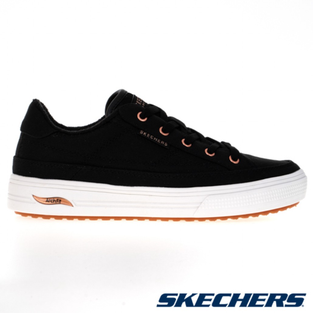 skechers_20221204183404_747546.jpg