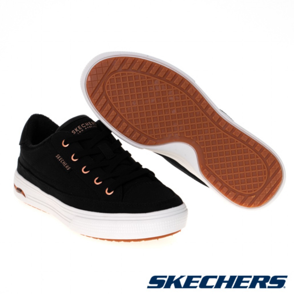 skechers_20221204183405_466440.jpg