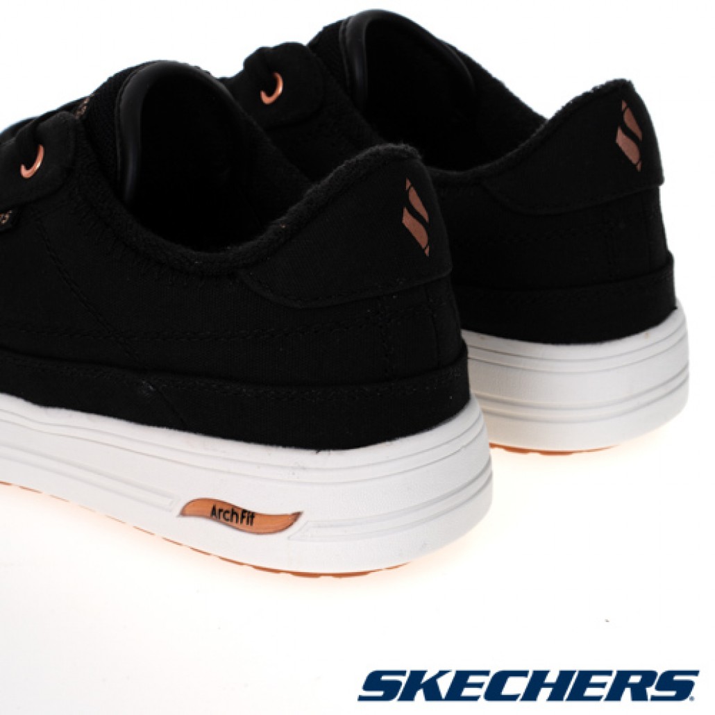 skechers_20221204183405_923132.jpg