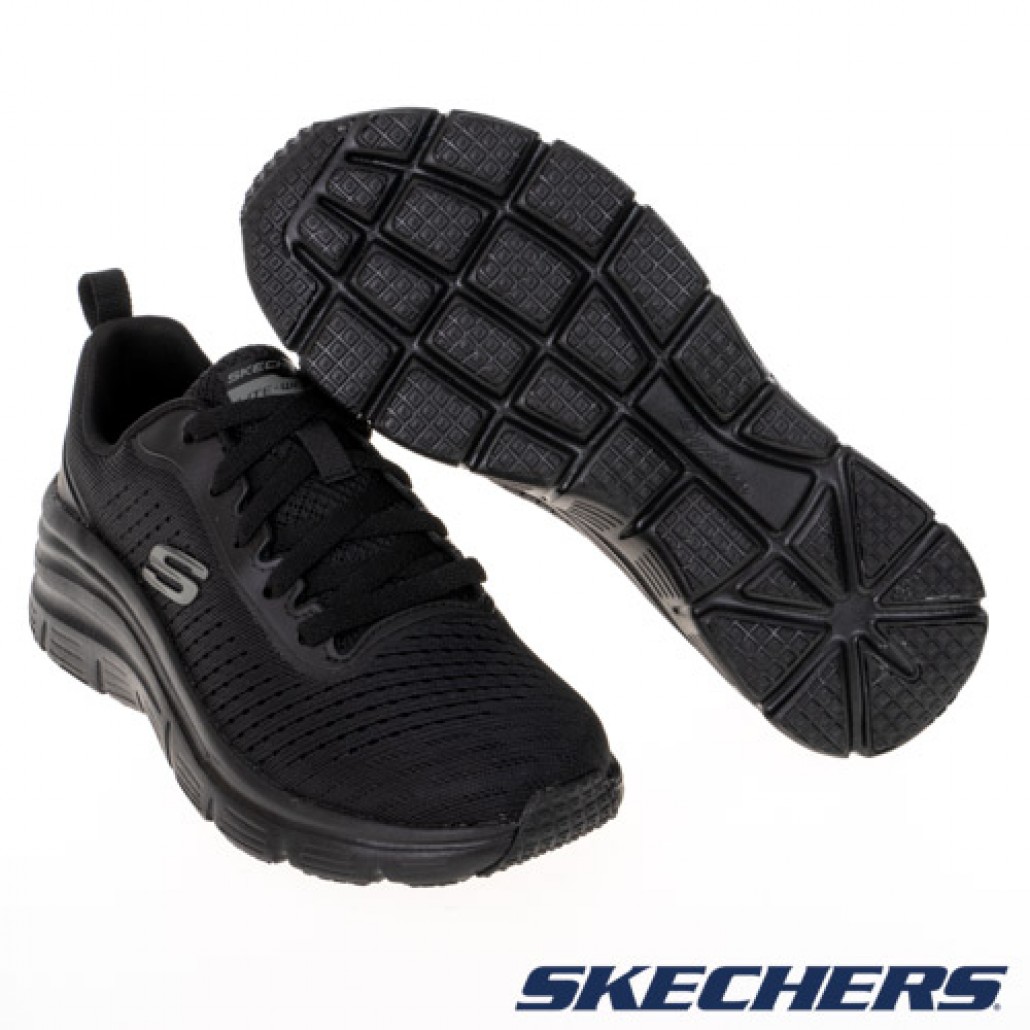 skechers_20221204212145_642609.jpg