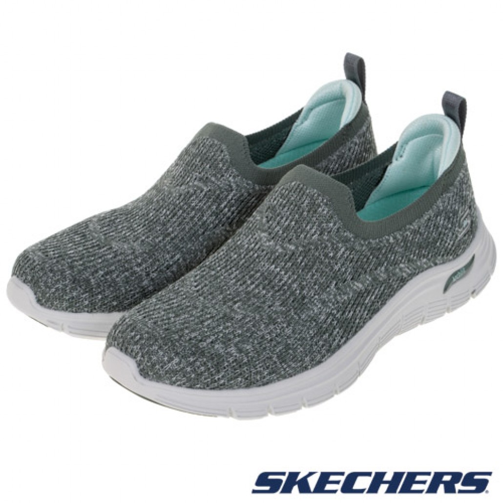 skechers_20221204224050_925156.jpg