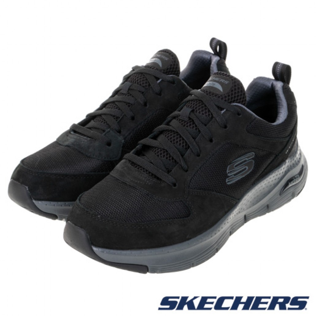 skechers_20221227173623_520393.jpg