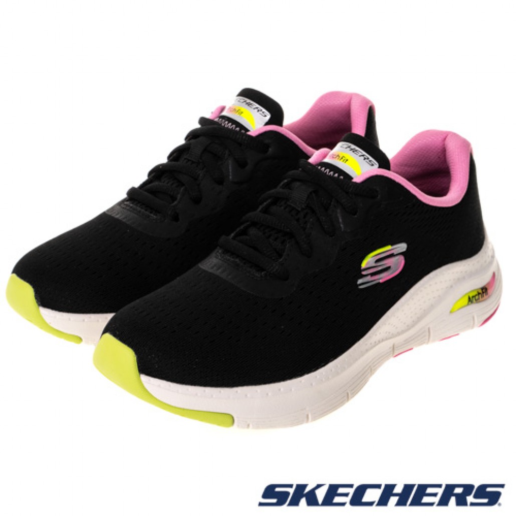 skechers_20230212110813_614567.jpg