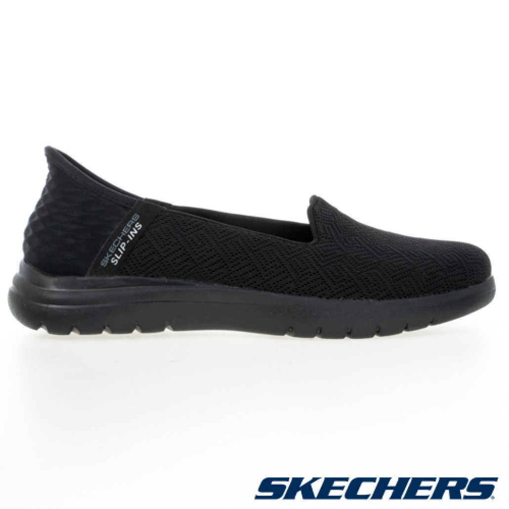 skechers_20230407232815_402458.jpg