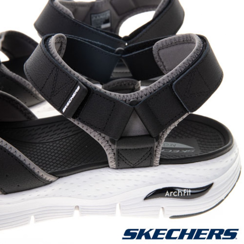 skechers_20230408002729_672199.jpg