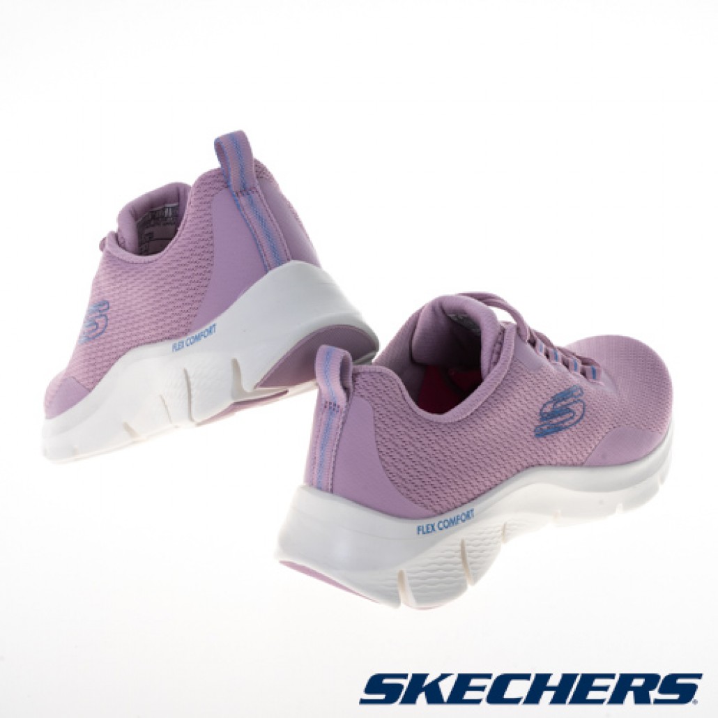 skechers_20230705150052_757944.jpg