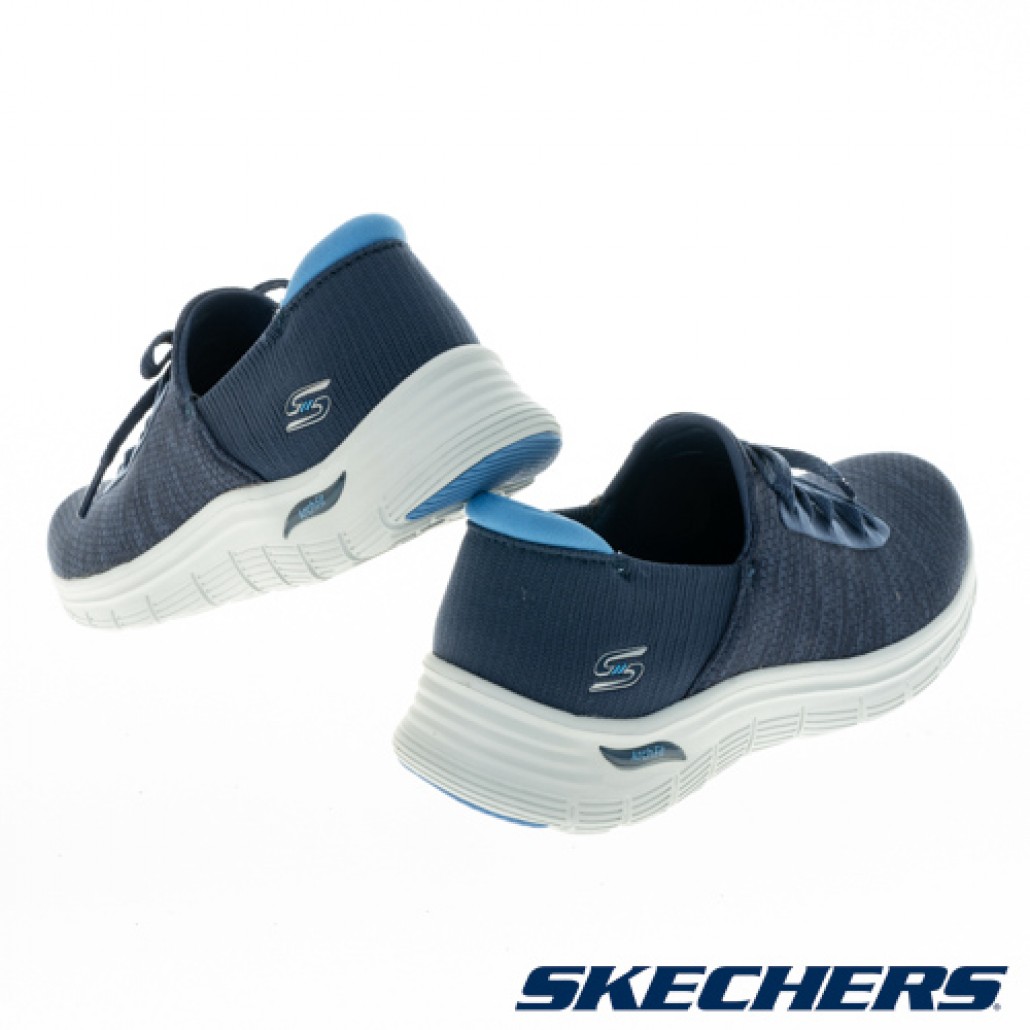 skechers_20230718101717_815883.JPG