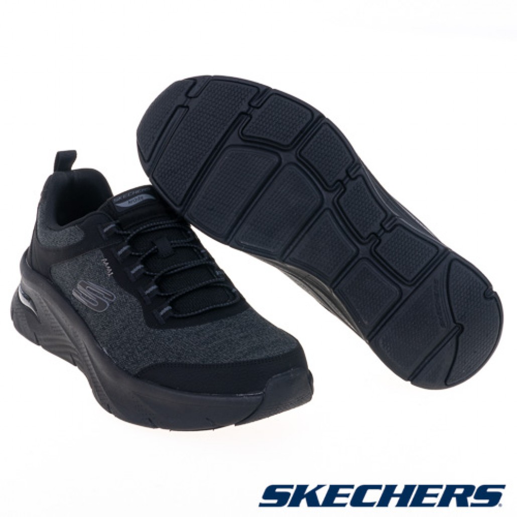 skechers_20230923163421_588121.jpg