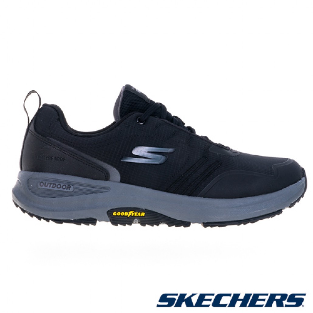 skechers_20230923163439_978873.jpg