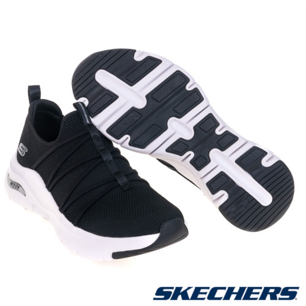skechers_20230923163448_889459.jpg
